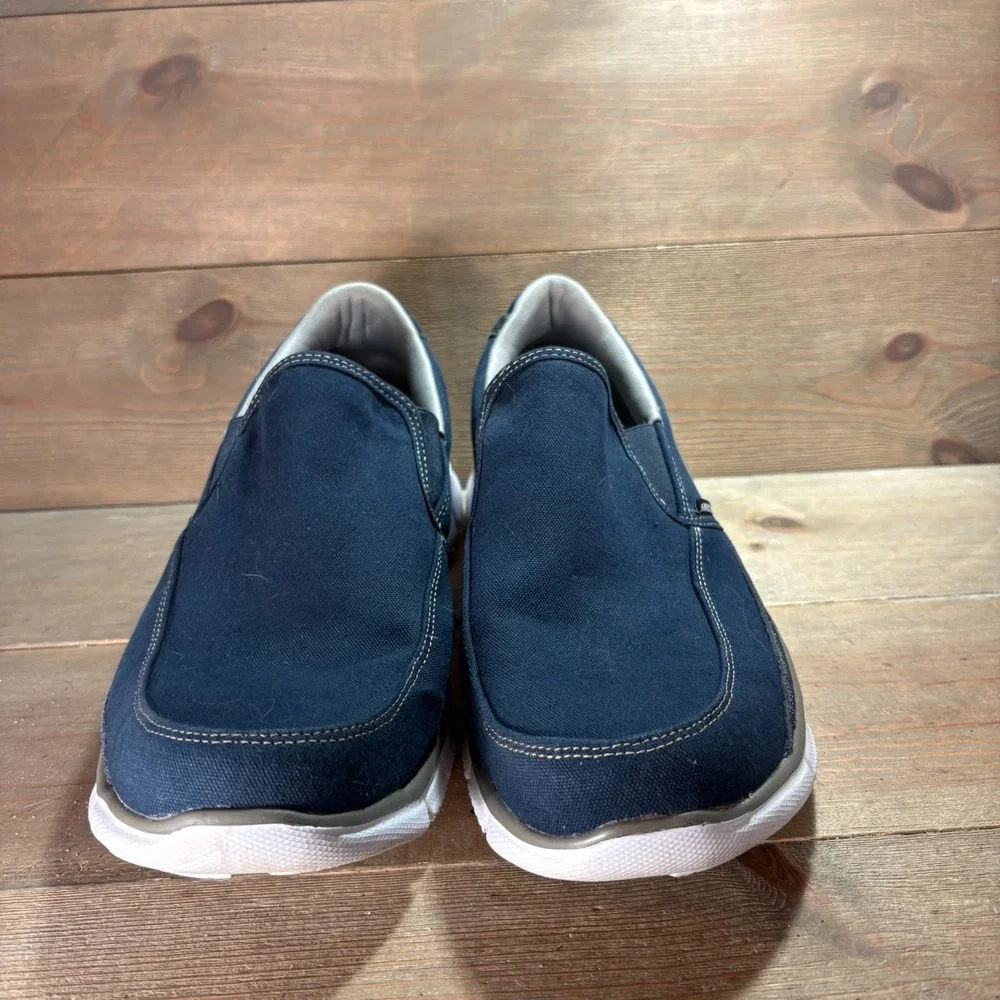 Skechers Equalizer Mens size 12 shoes Navy Canvas Slip On Dual Lite sneakers